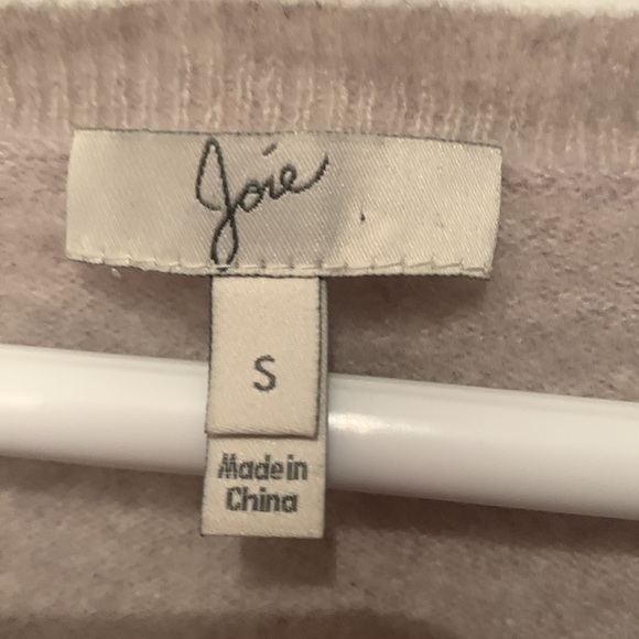 Beautiful Pure Ultra Soft Cream Cashmere V Neck Sweater Joie SZ Small 😍 - Picture 3 of 7